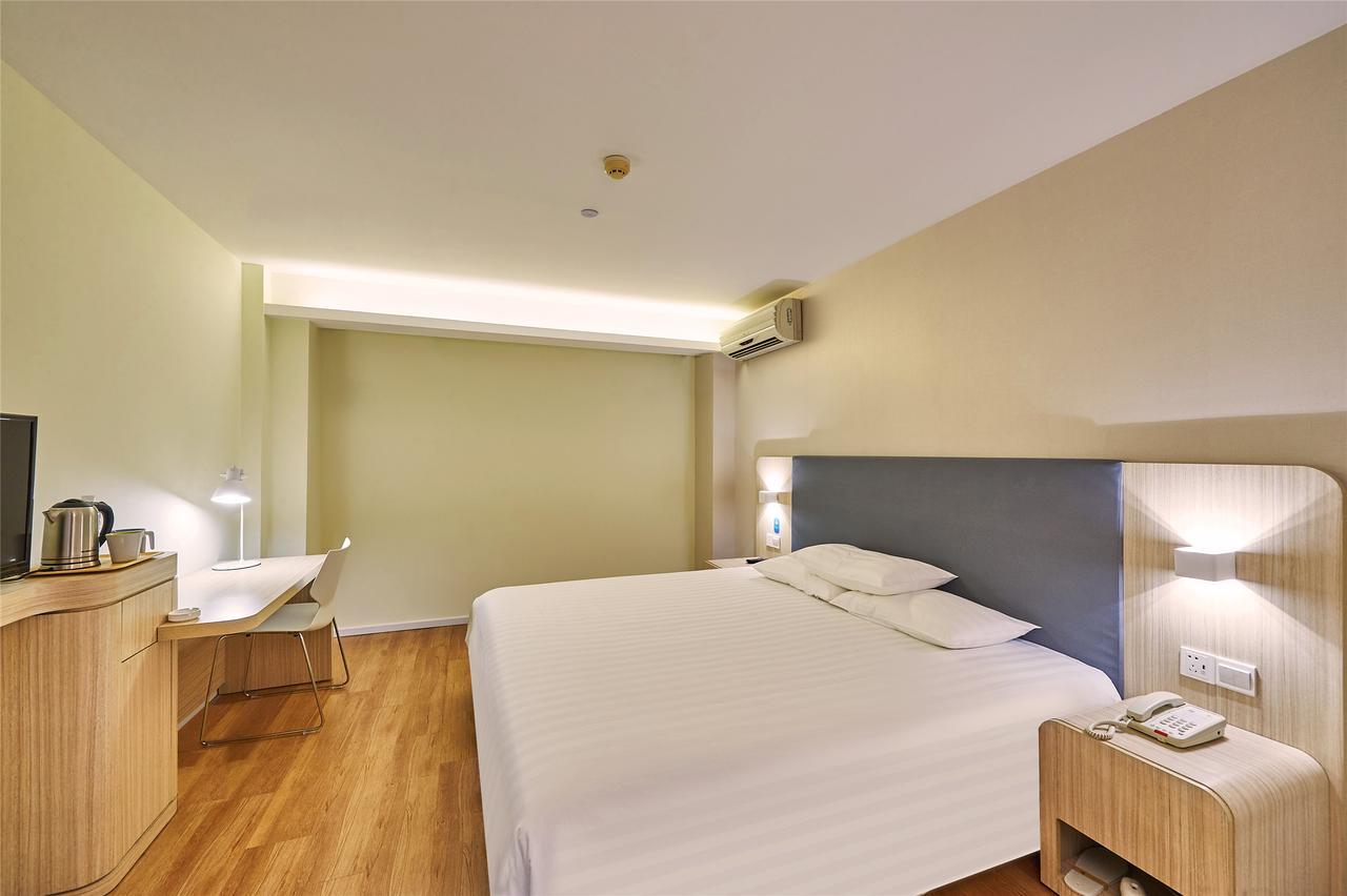 Hanting Express Shanghai Jiazhan Road Exterior photo